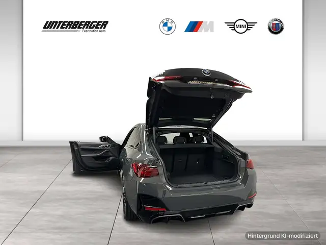 BMW I4 view 12