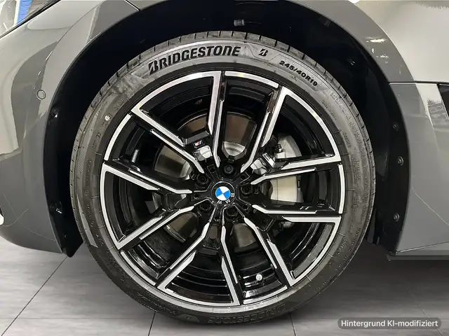 BMW I4 view 6