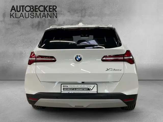 BMW X3 view 6