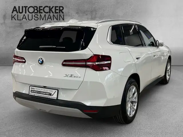 BMW X3 view 2