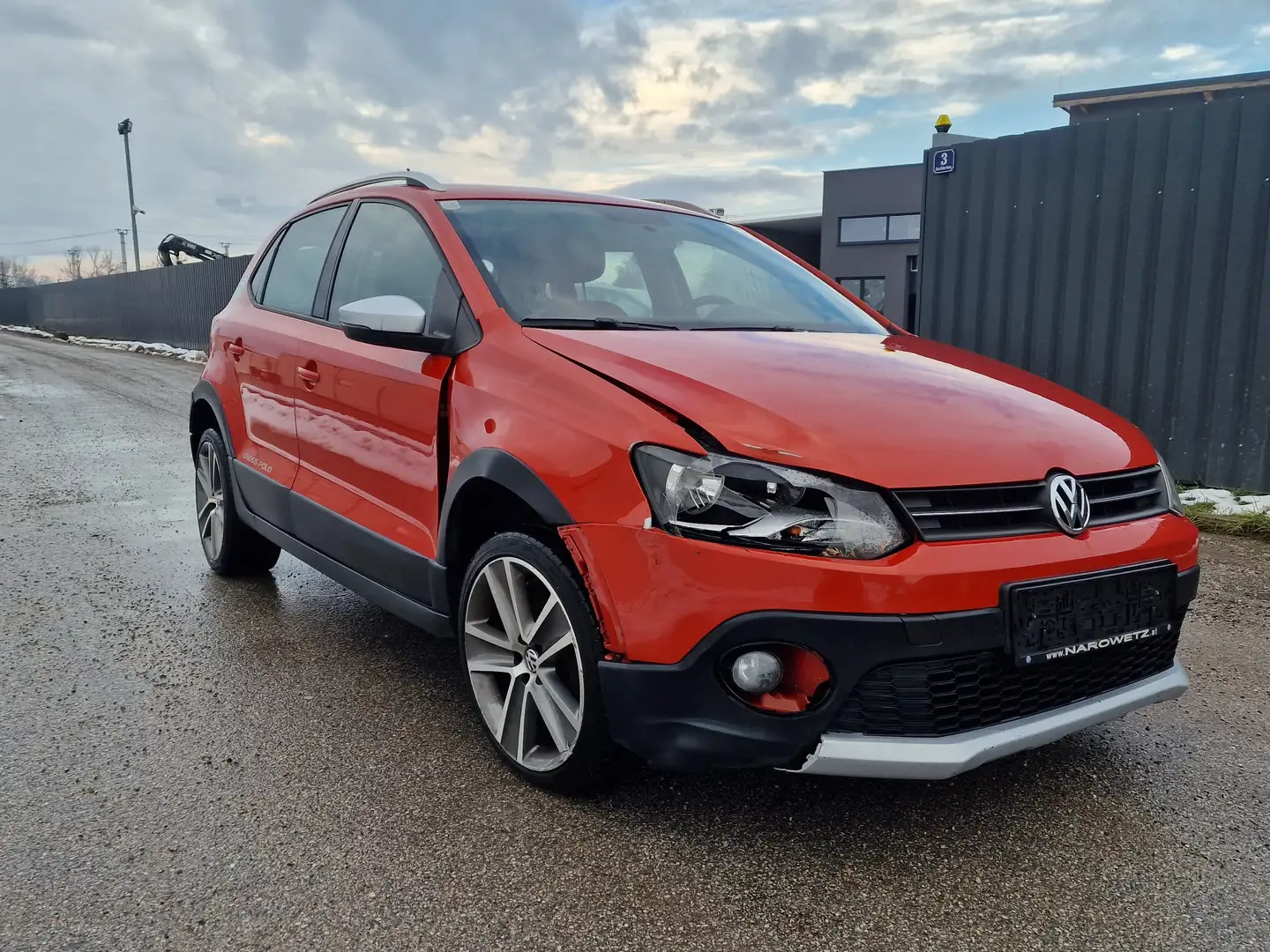 Volkswagen Polo Cross CrossPolo 1,4 DSG , 1.Besitz **3800 Netto** Oranje - 1