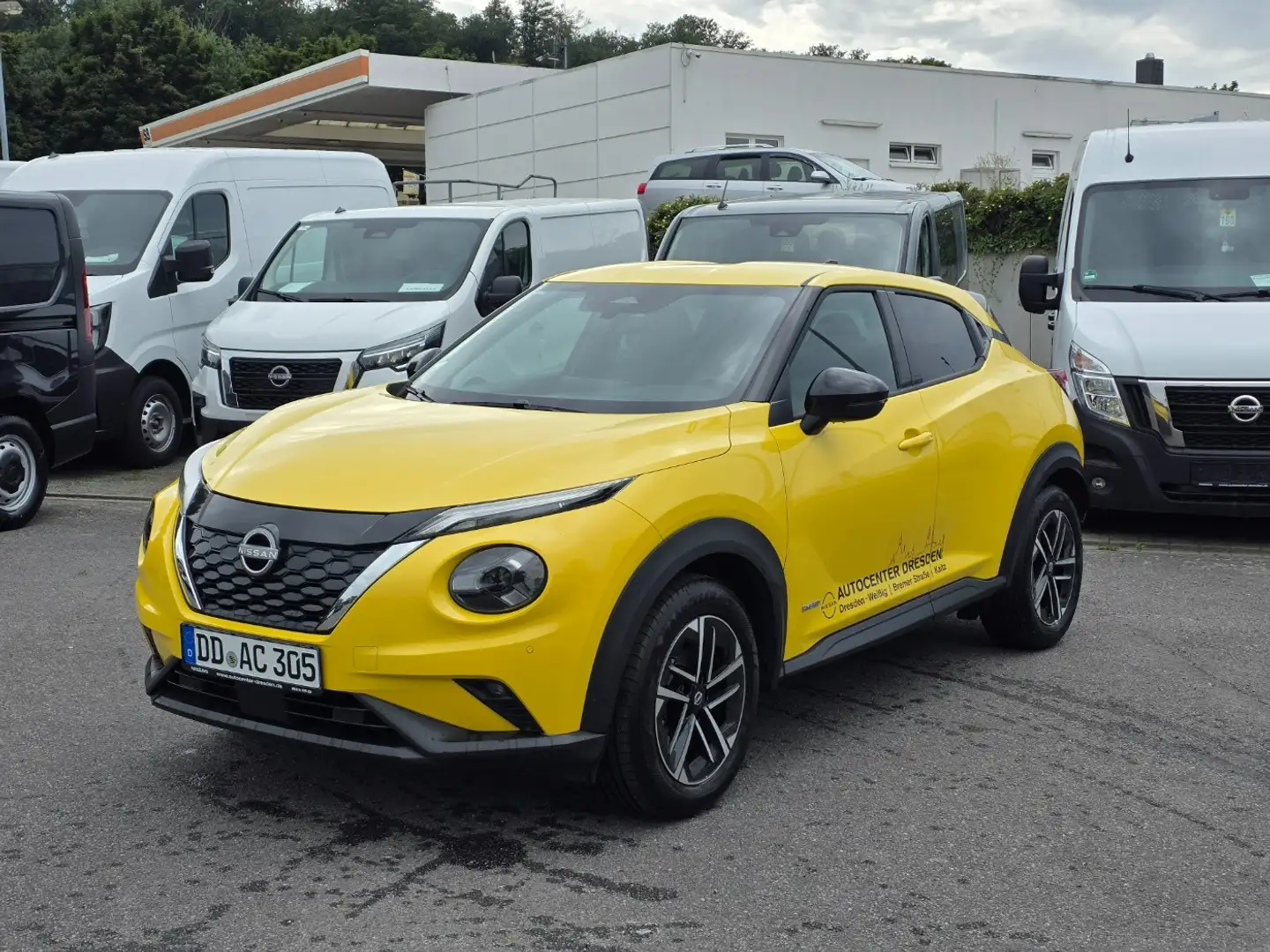 Nissan Juke 1.6 HYBRID 143 PS N-Connecta Navi SpurH Kam Jaune - 2