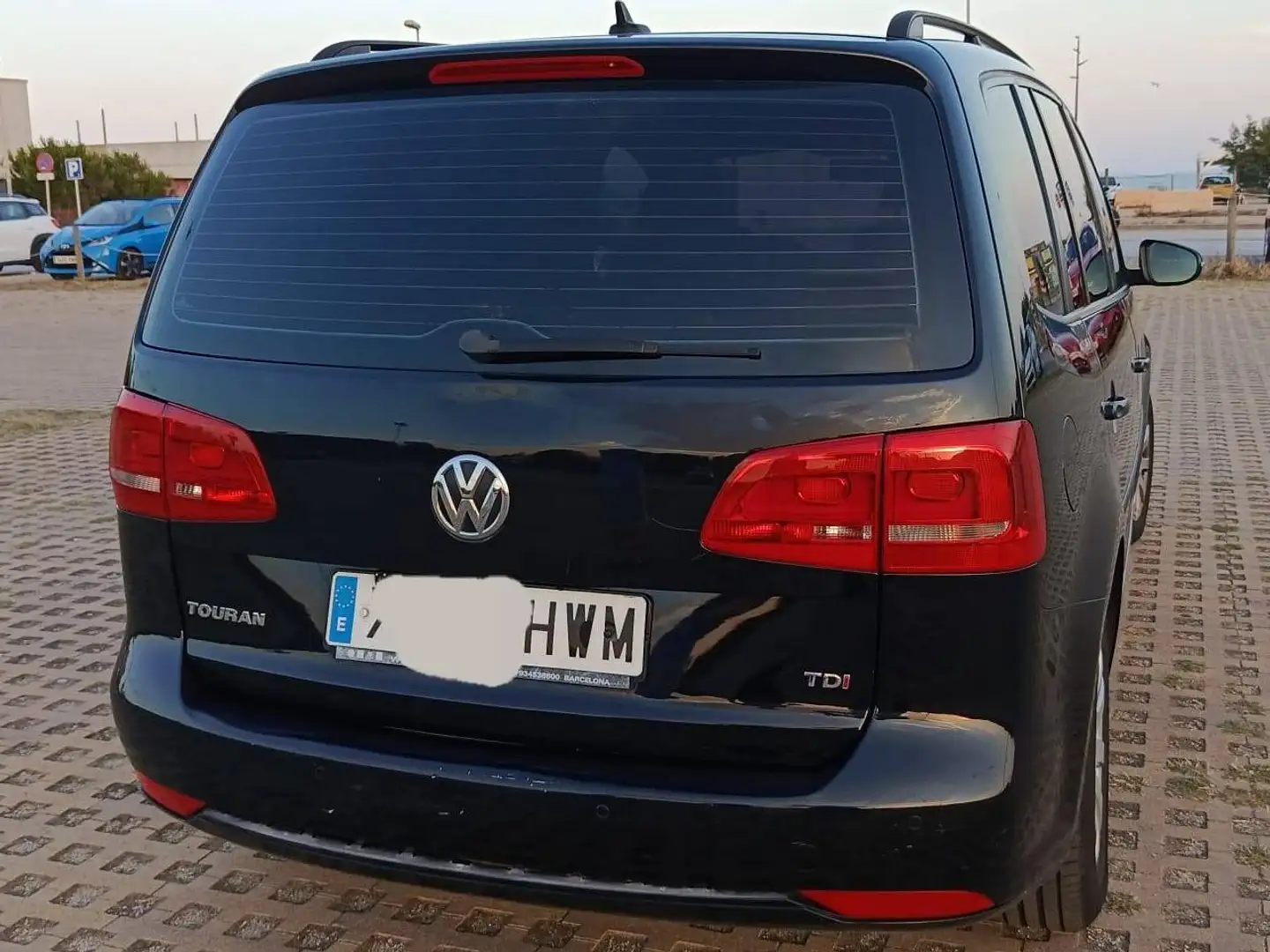Volkswagen Touran Touran 1.6TDI 105 CV Business Negro - 2