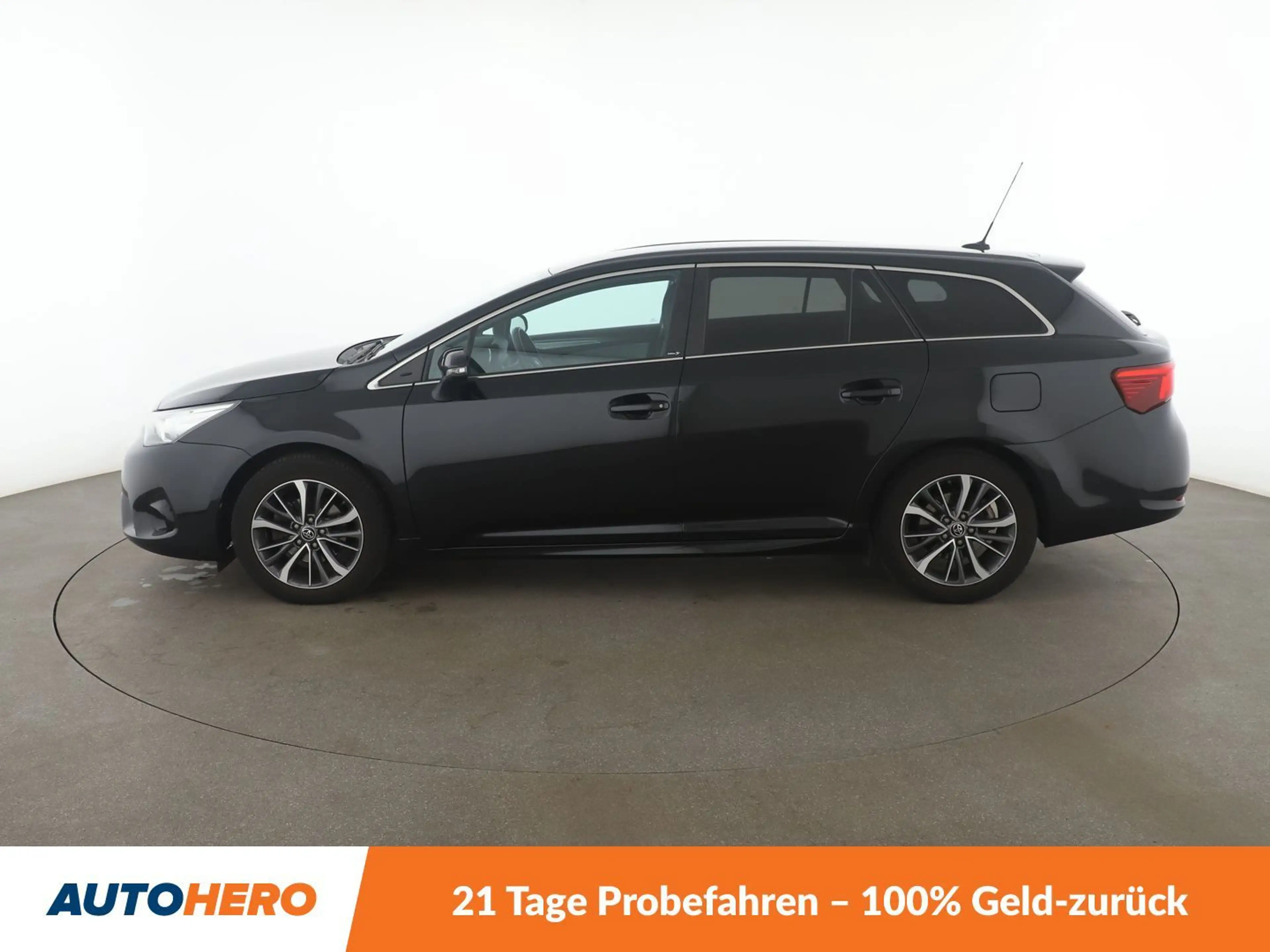 Toyota Avensis 1.8 Edition-S+*NAVI*LED*TEMPO*CAM*SHZ*KLIMA* — photo 3