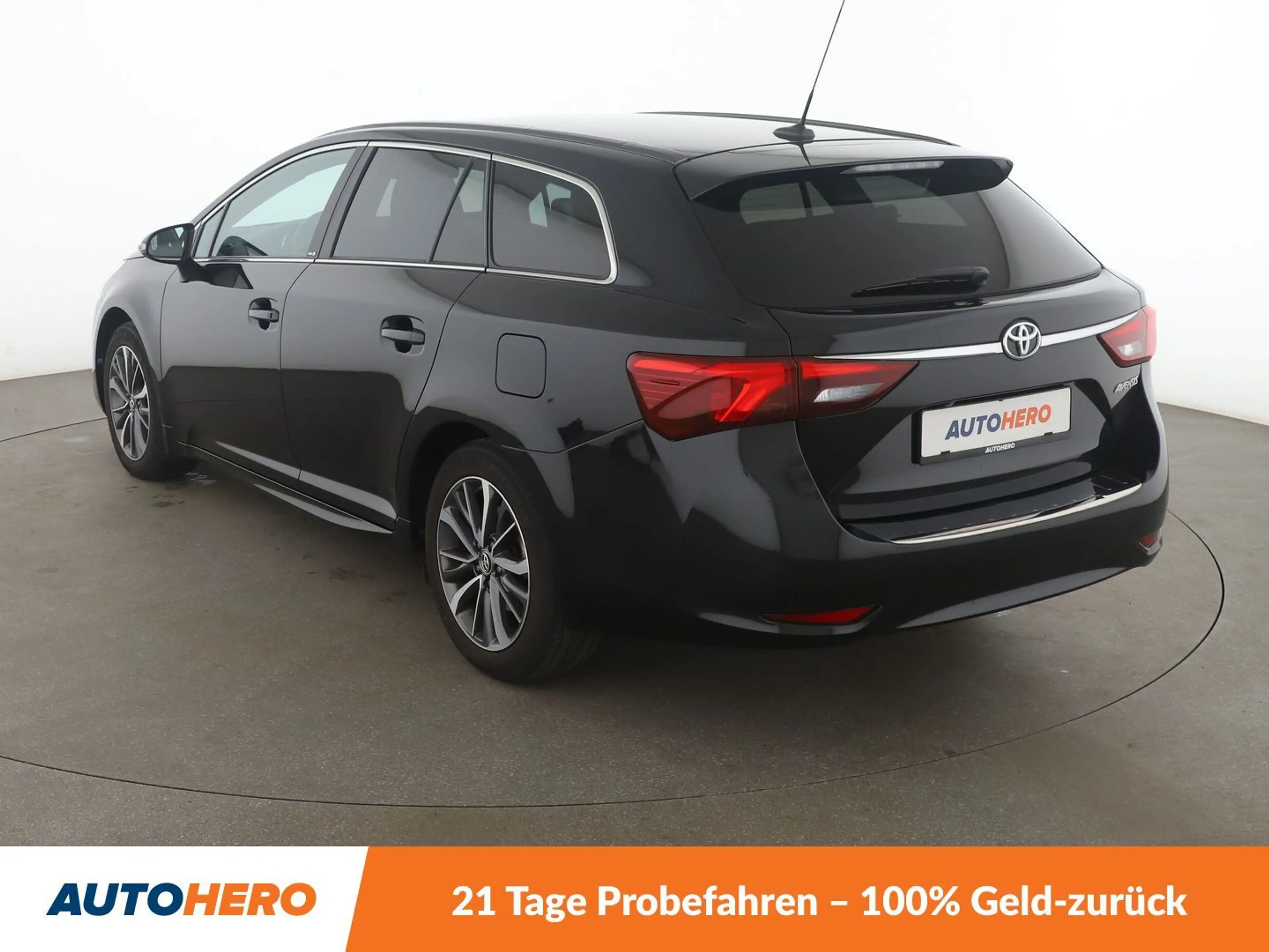 Toyota Avensis 1.8 Edition-S+*NAVI*LED*TEMPO*CAM*SHZ*KLIMA* — photo 4