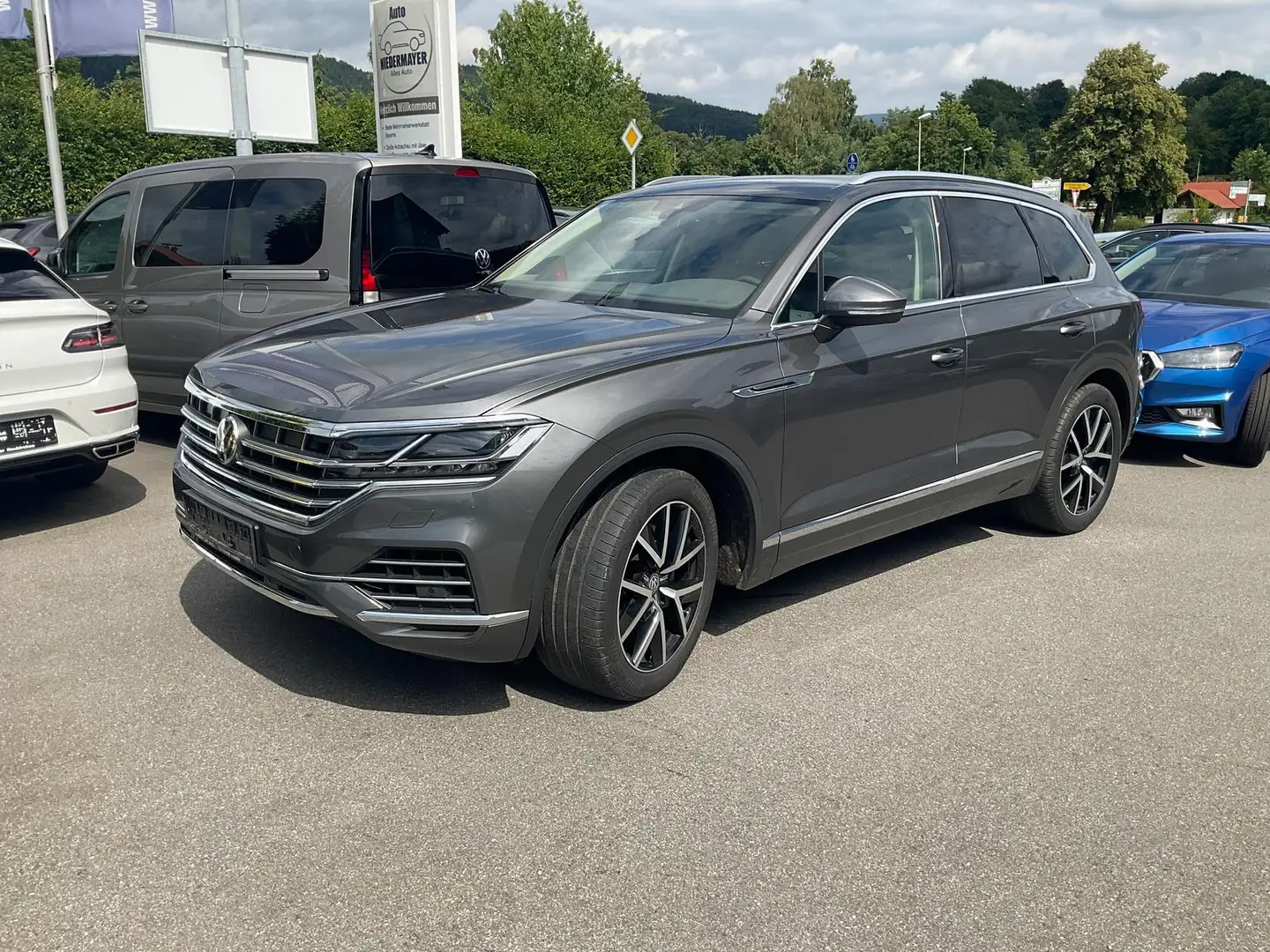 Volkswagen Touareg 3.0 V6 TDI Atmosphere, Luft, Leder, IQ, Dynaudio, Grau - 2