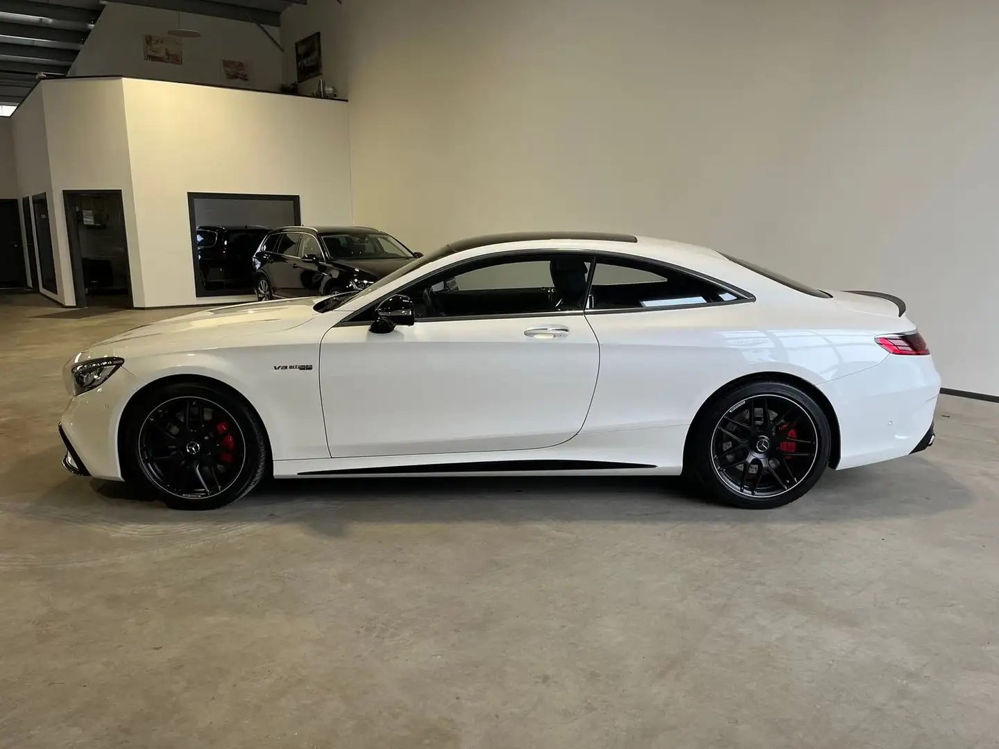 Mercedes-Benz S 63 AMG 4Matic+ PANO NACHTSICHT ACC NAVI Weiß - 2