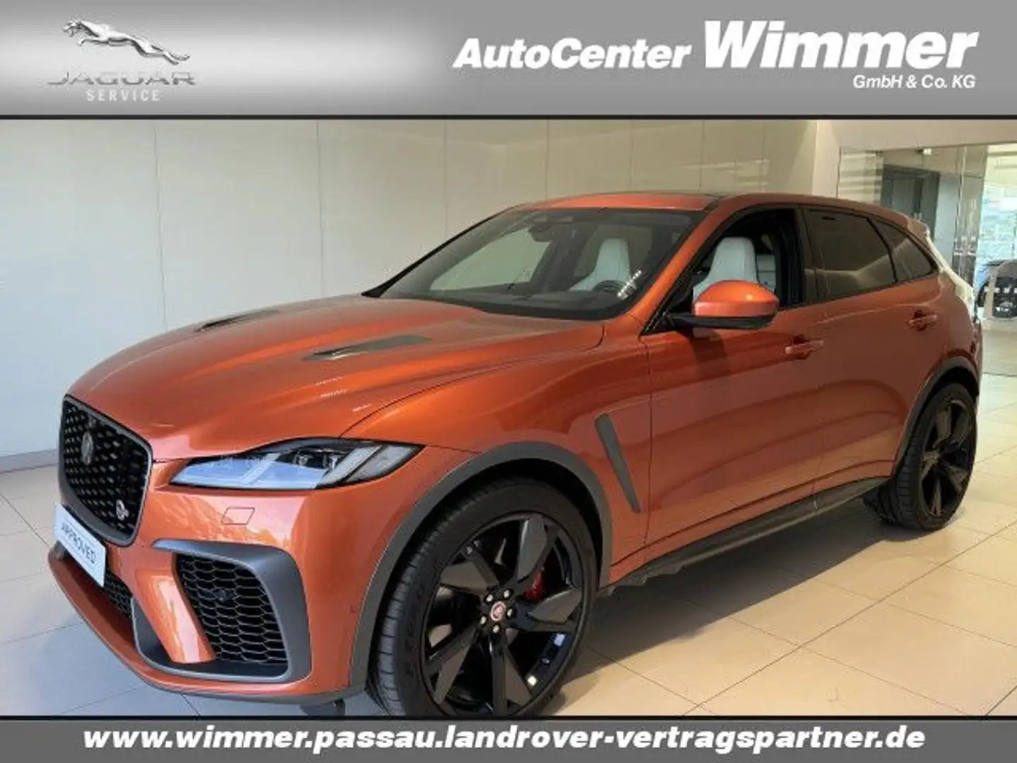 Jaguar F-Pace P550 AWD SVR HUD Panorama Pixel-LED 22 Zoll Orange - 1