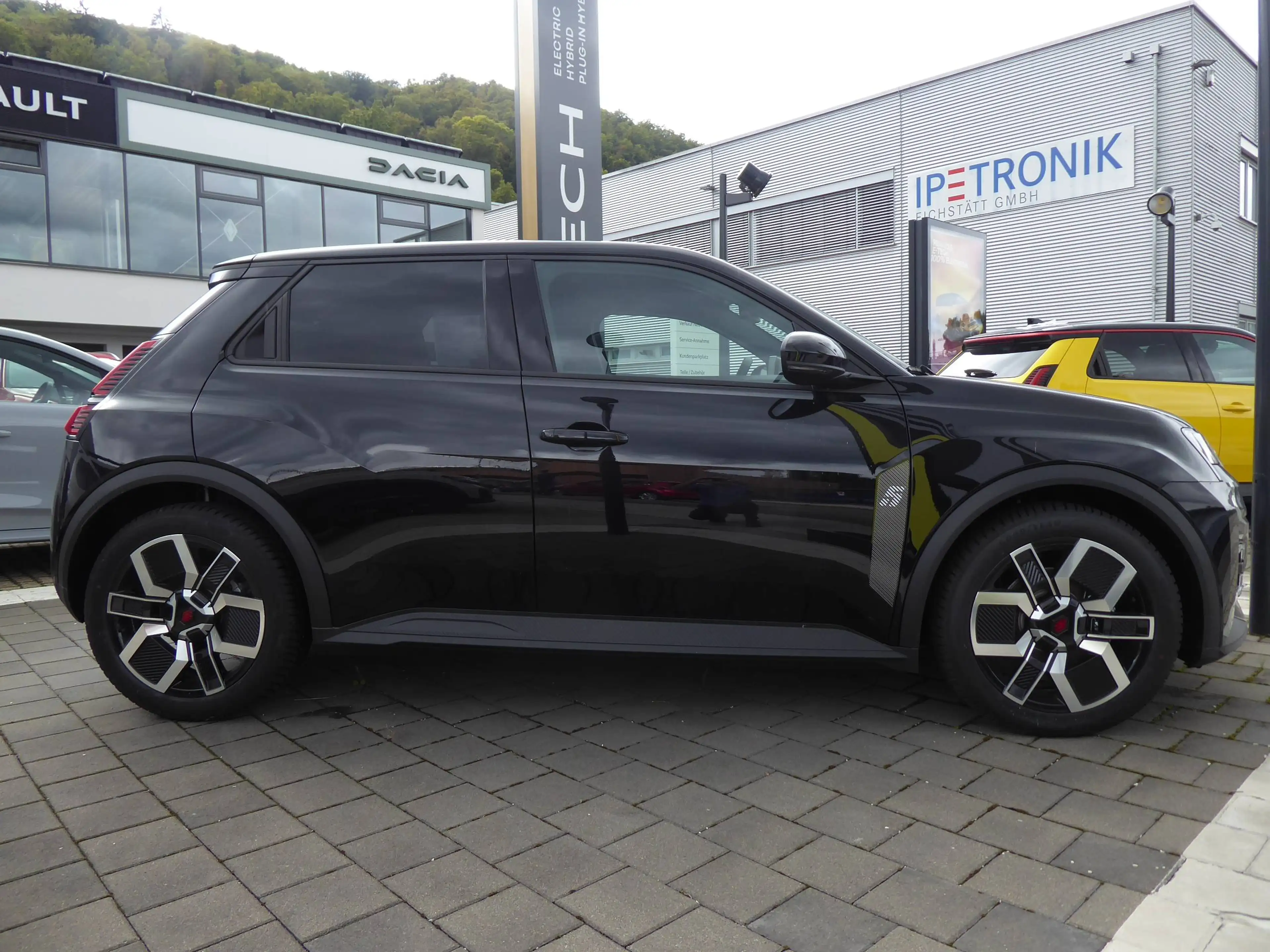 Renault R 5 R 5 E-Tech Techno 150 Comfort Range — photo 3