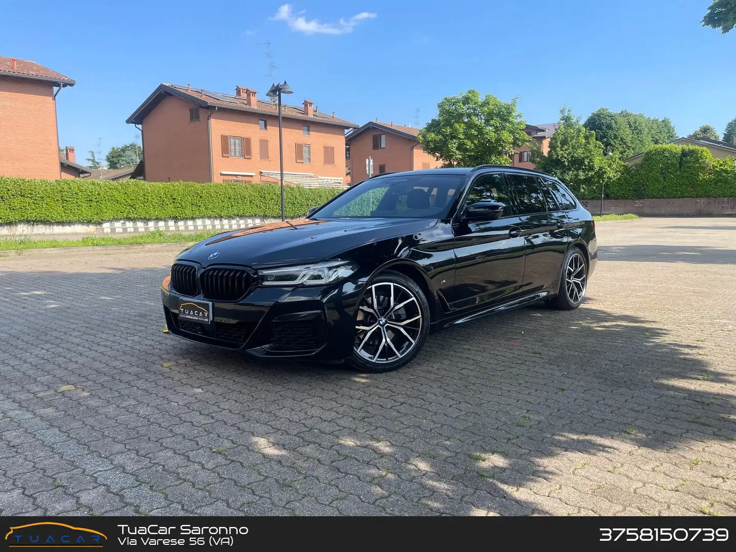 BMW 520 M Sport 520 d MHEV Schwarz - 1