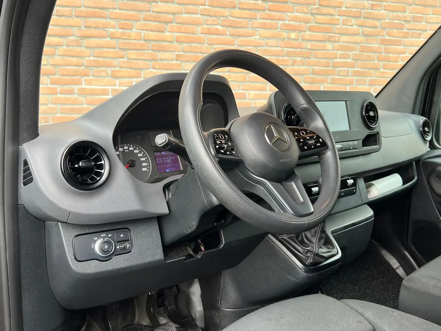 Mercedes-Benz Sprinter 314CDI 143PK L2H1 / M-bux / Carplay / Cruisecontro Schwarz - 2