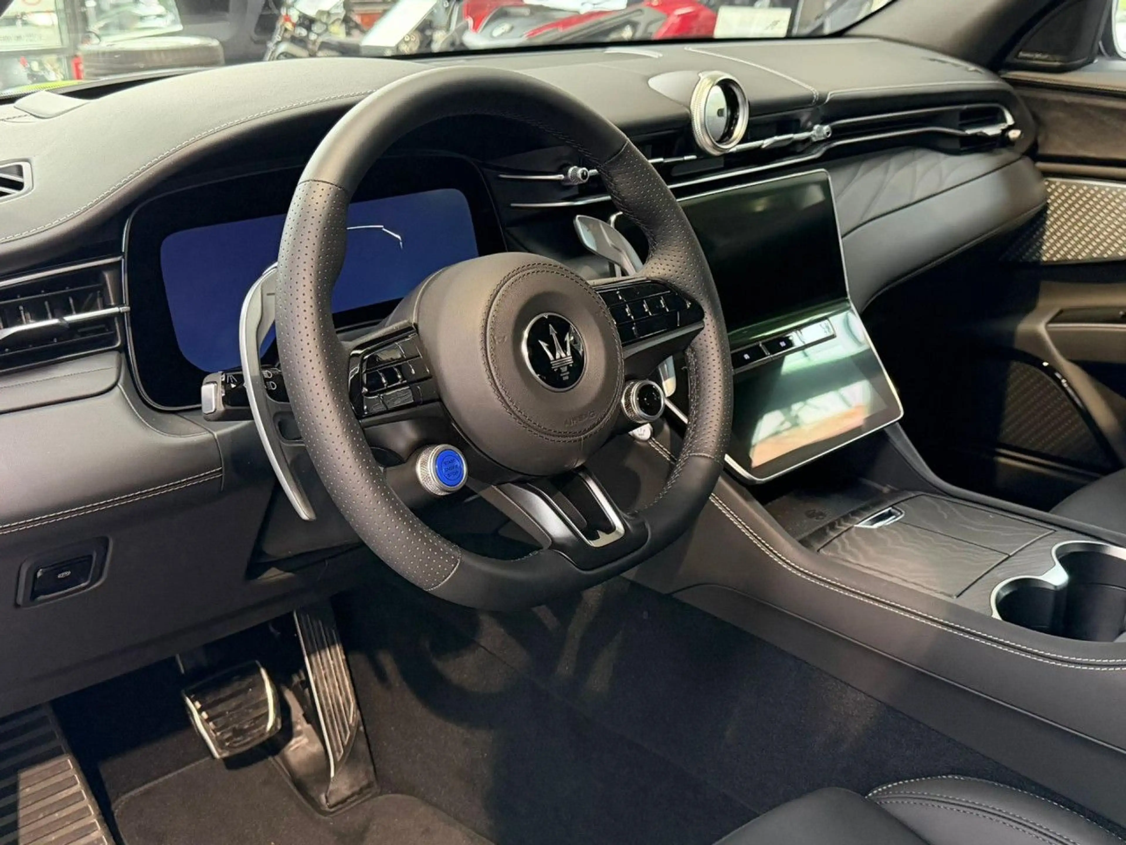 Maserati Grecale Modena Head Up Display Navi LED Vollleder — photo 10