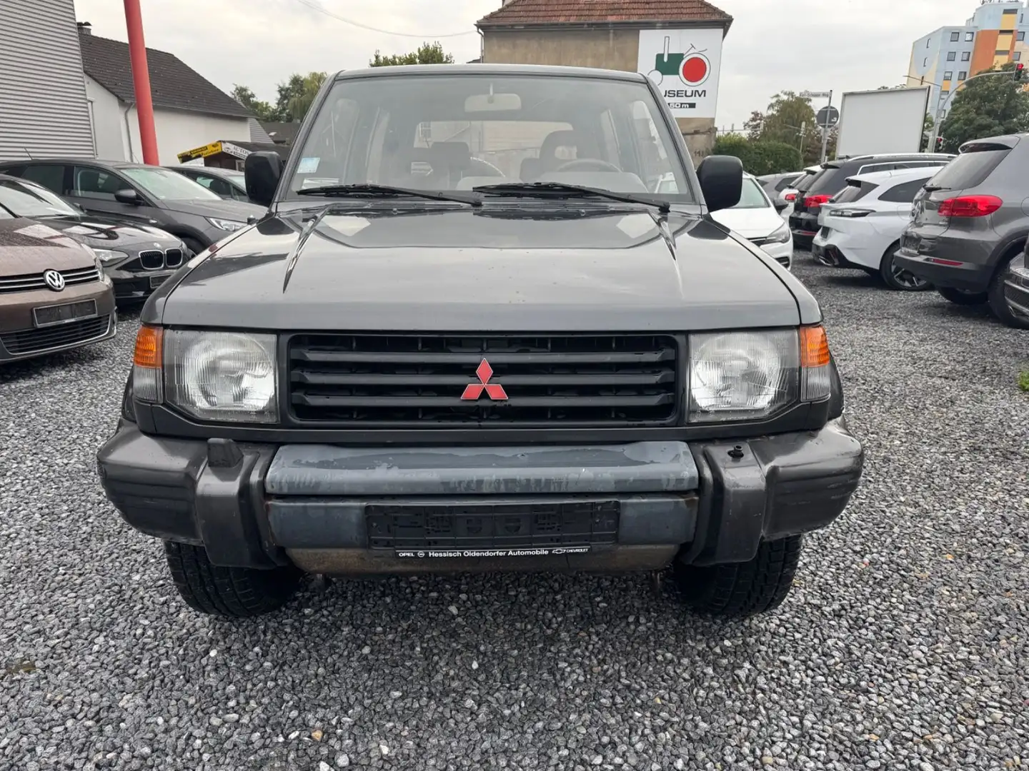 Mitsubishi Pajero 2500 Turbo-Diesel GL*4x4 Allrad* Grau - 1