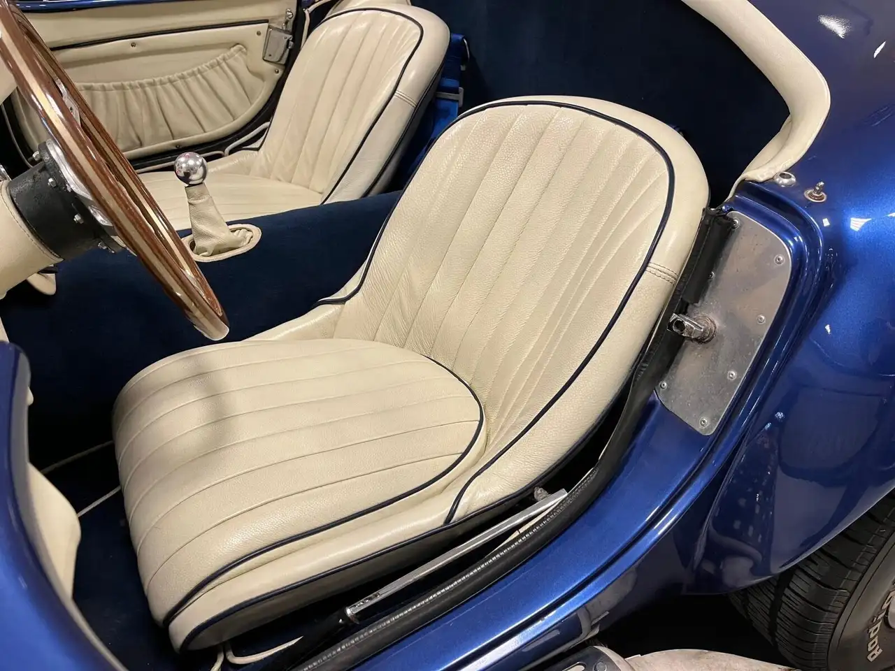 AC Cobra Dax Toyjero Cobra, foto 10