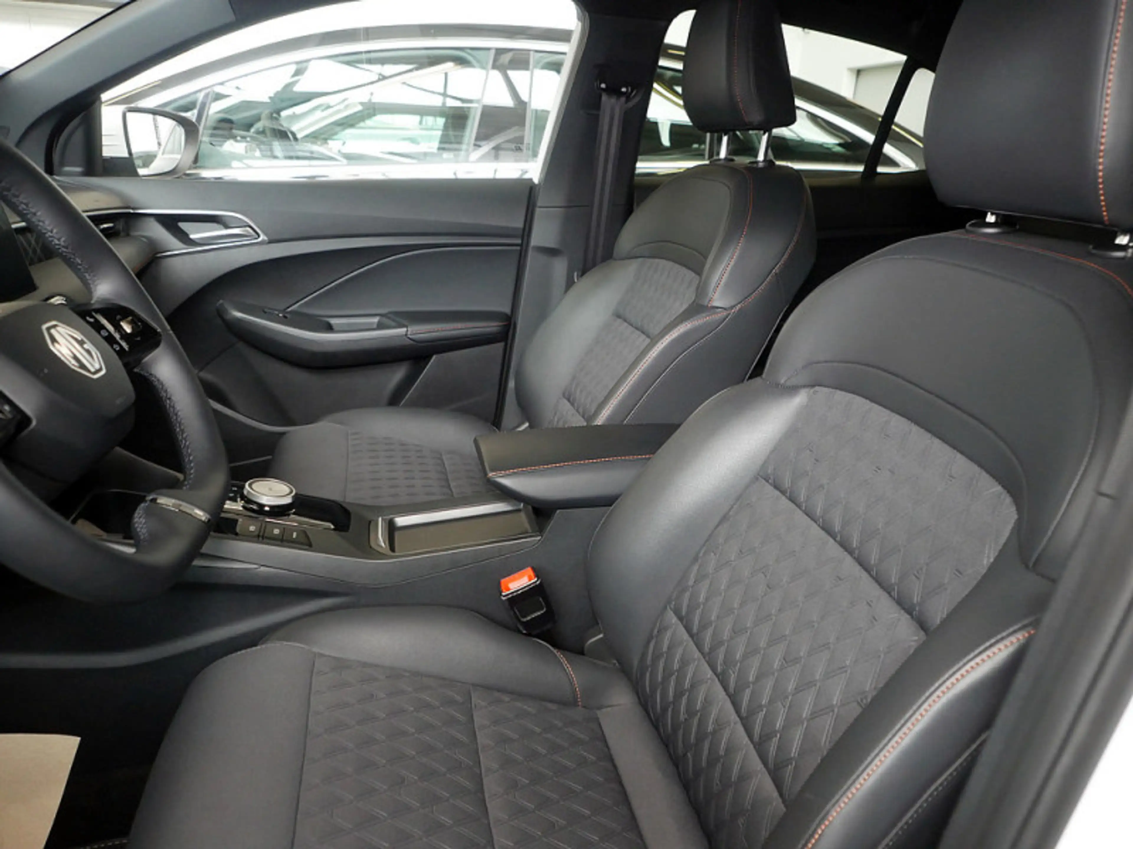 MG MG3 1.5 Hybrid+ Luxury SPUR — photo 15