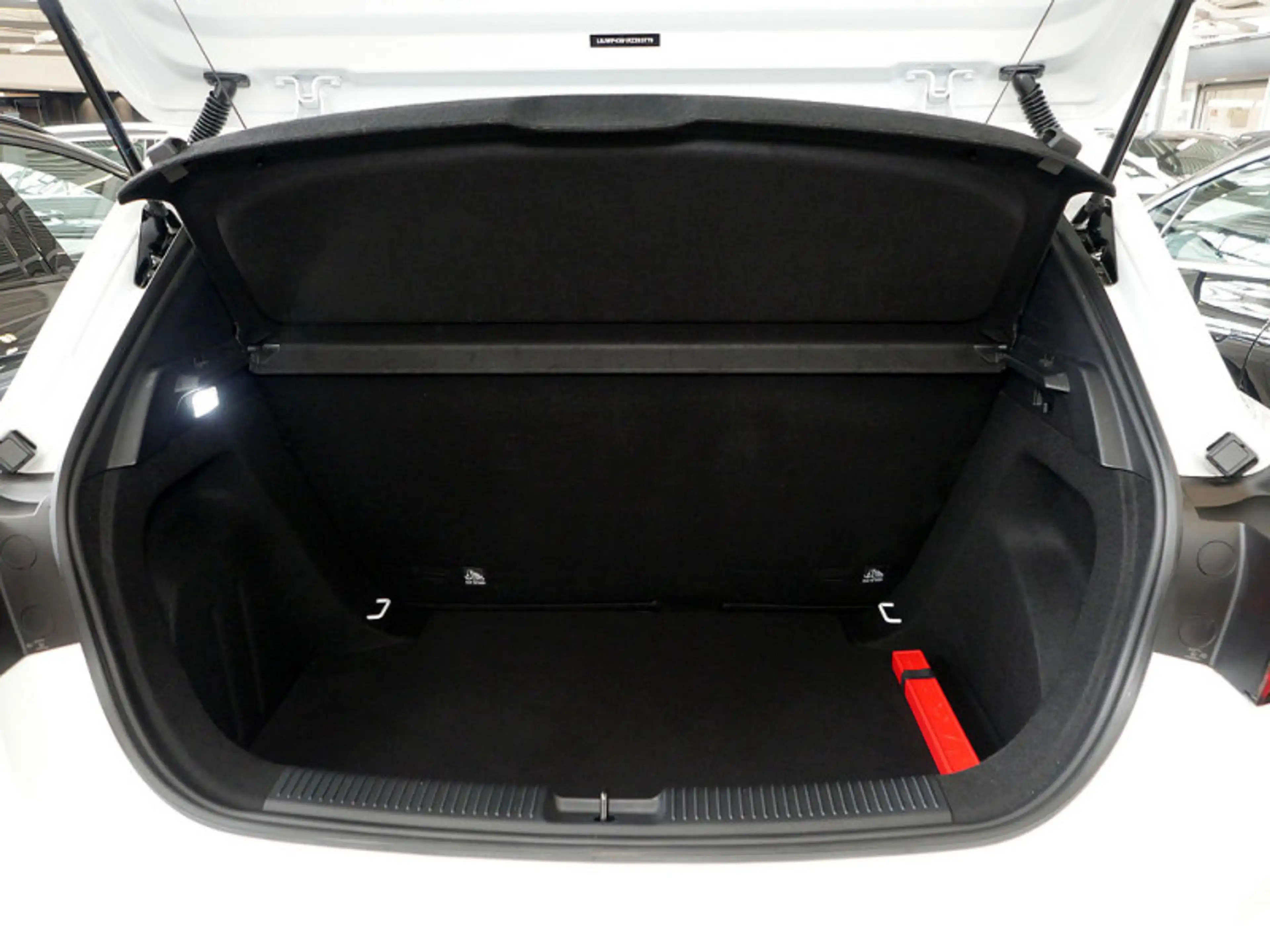 MG MG3 1.5 Hybrid+ Luxury SPUR — photo 12