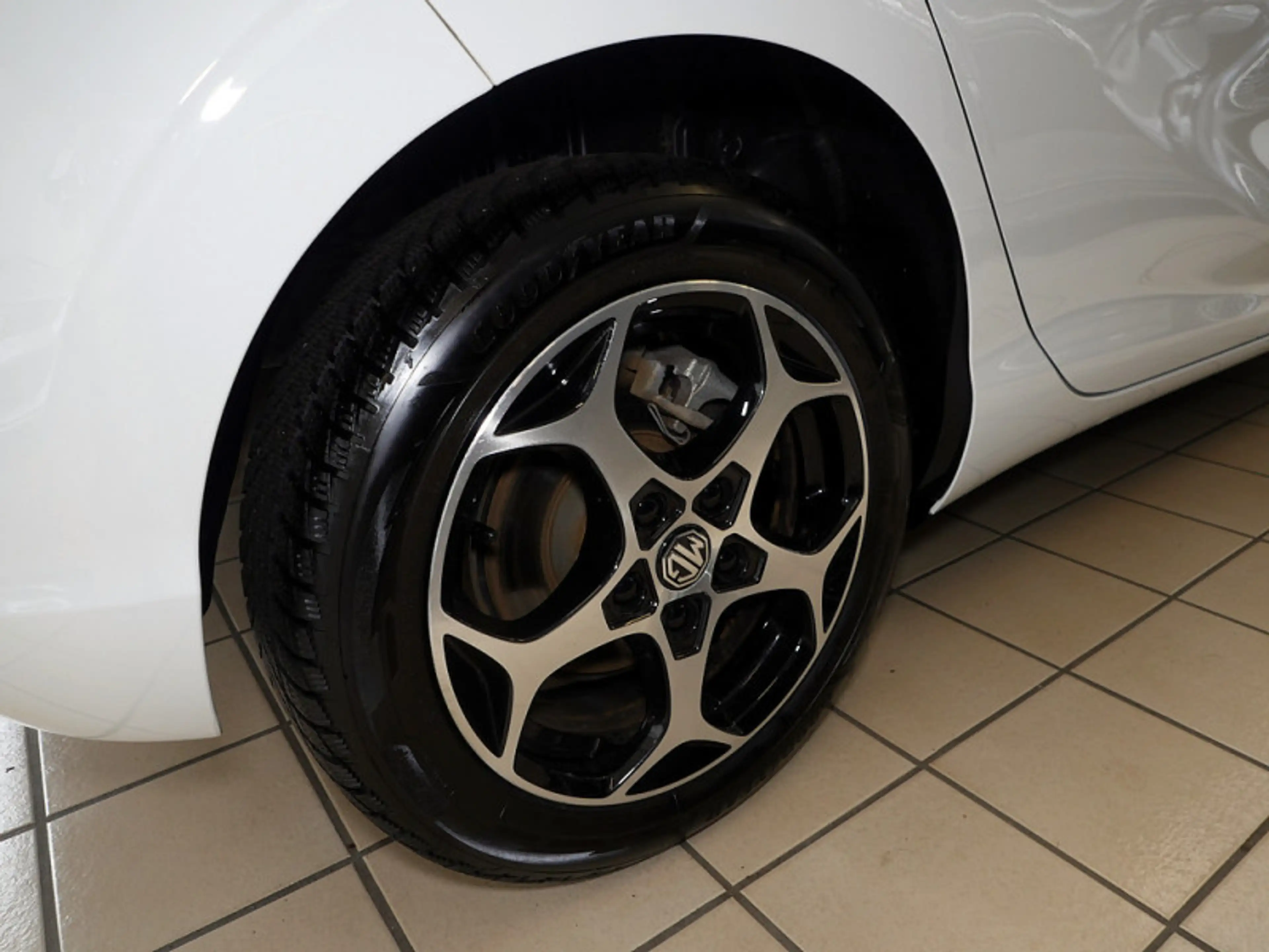 MG MG3 1.5 Hybrid+ Luxury SPUR — photo 11