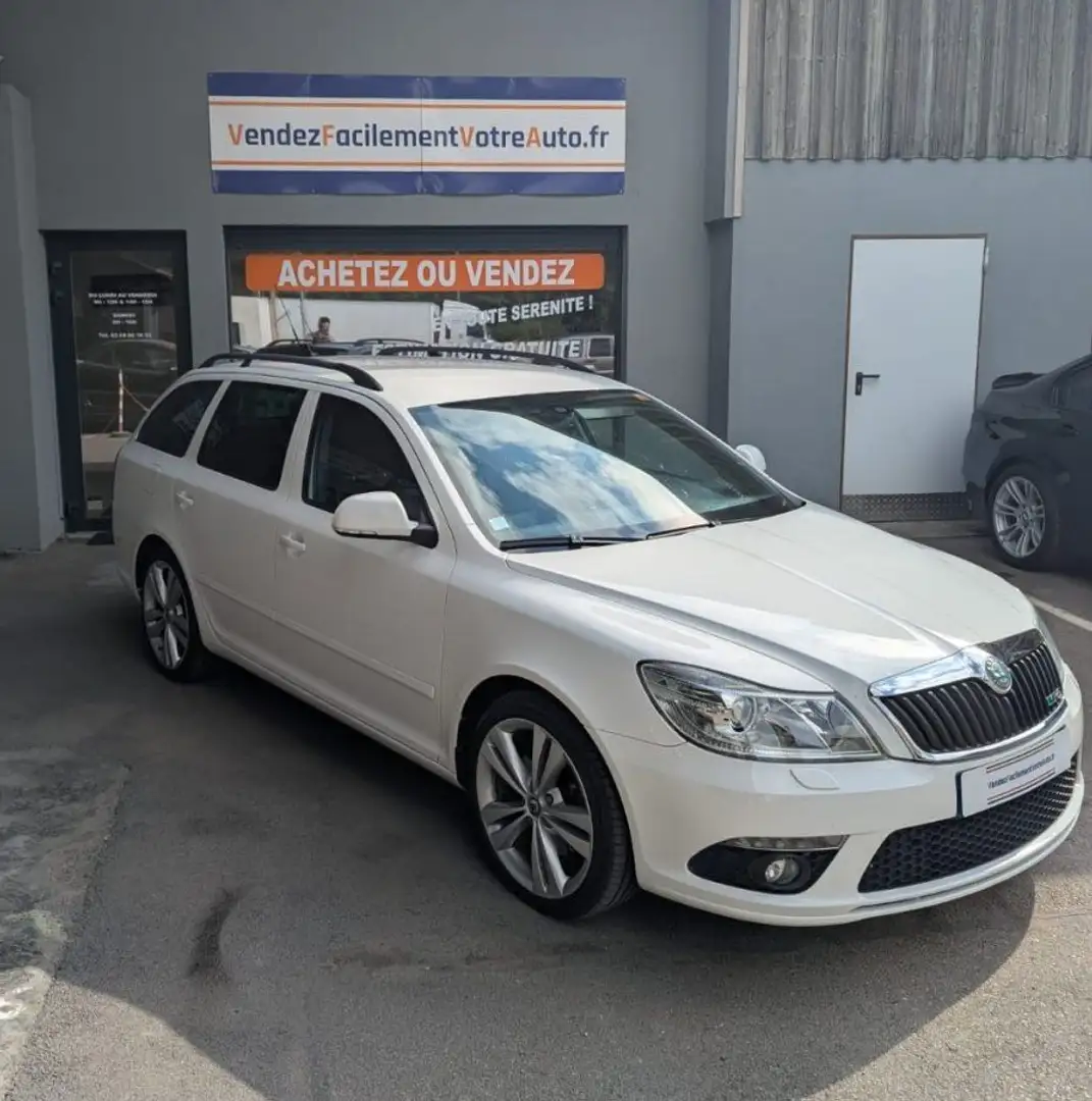 Skoda Octavia 2.0 TFSI - 16V TURBO RS Blanc - 2