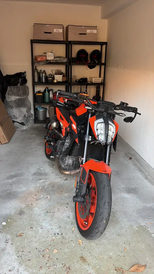 KTM 890 Duke