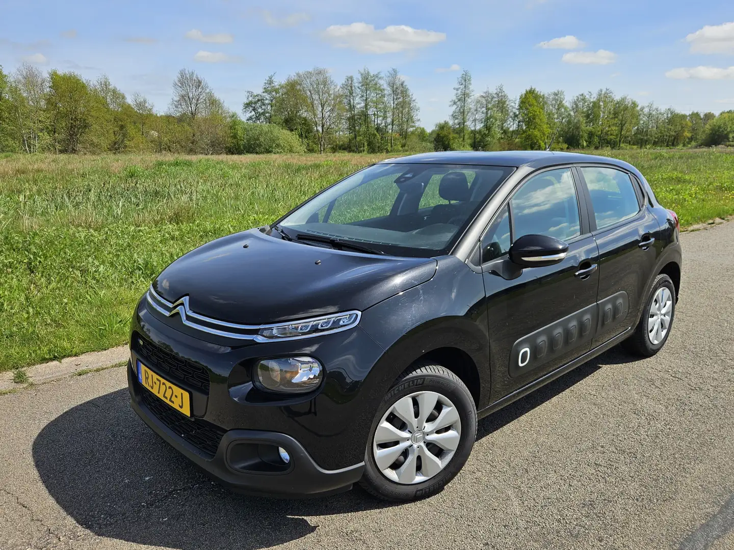 Citroen C3 1.2 PureTech Feel 105g Schwarz - 1