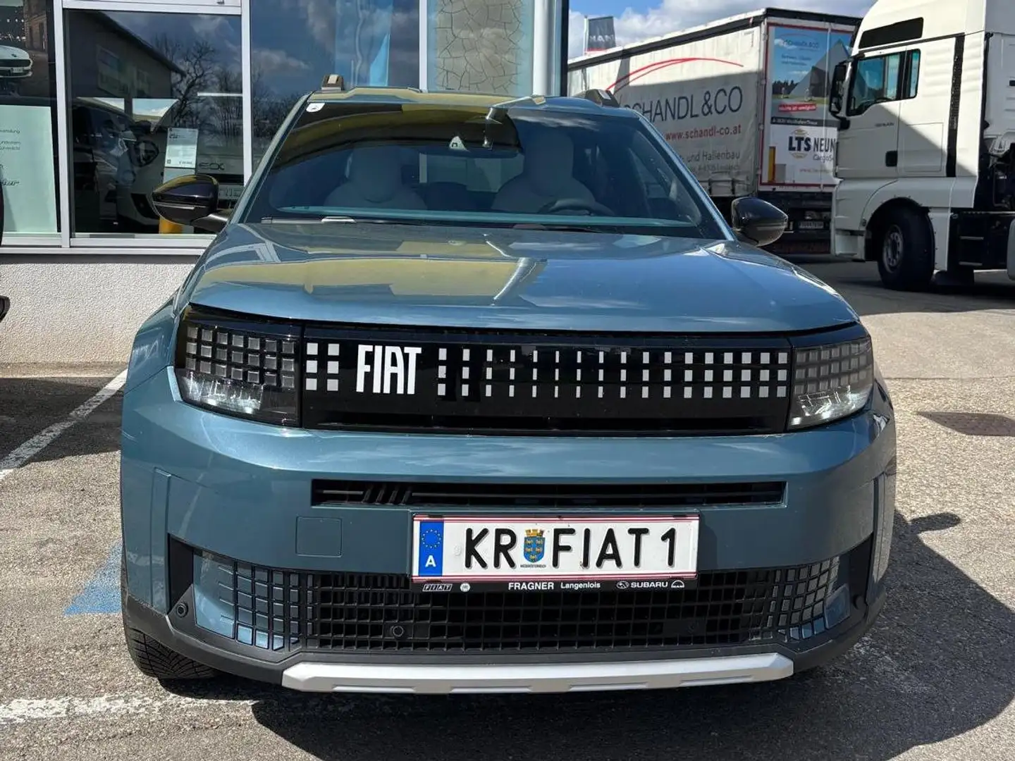 Fiat Grande Panda 1.2 Hybrid 74 kW La Prima Blau - 2