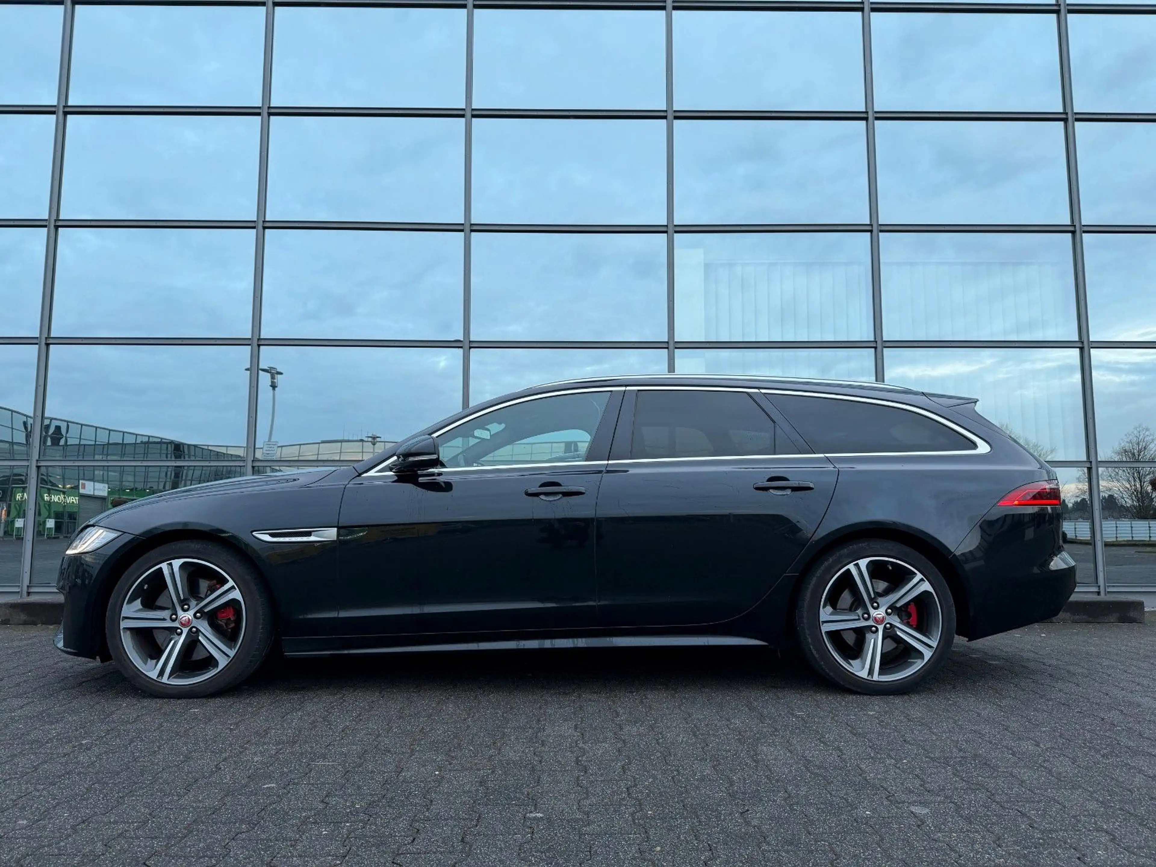 Jaguar XF Sportbrake First Edition 3.0 Leder S E SE — photo 4