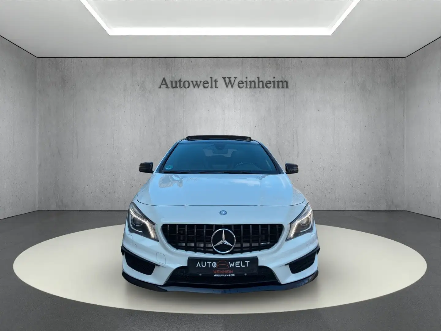 Mercedes-Benz CLA 45 AMG CLA 45 AMG°4-MATIC°PANO°XENON°MEMORY°KAM°82TKM° Weiß - 2