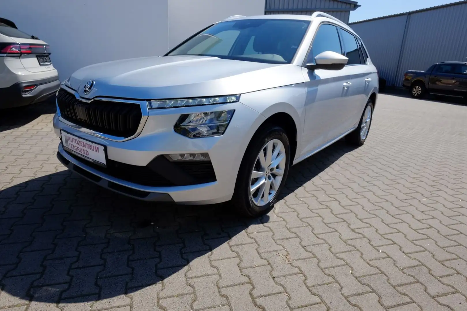 Skoda Kamiq 1.0 TSI Selection Kam/SHZ/LED/AppC/17Zoll Argent - 1
