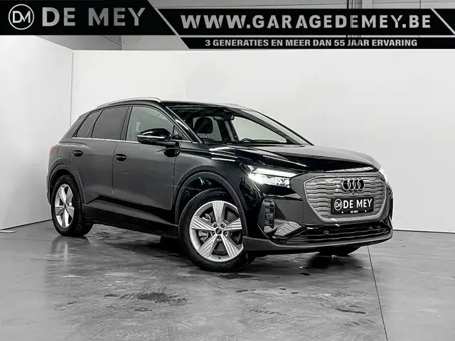 Audi Q4 e-tron 82 kWh 40 204pk/ Carplay / Camera / ACC / Navi / Zetelverw.