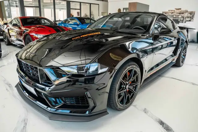 Ford Mustang 2,3 PREMIUM LCD ACC PERFORMANCE