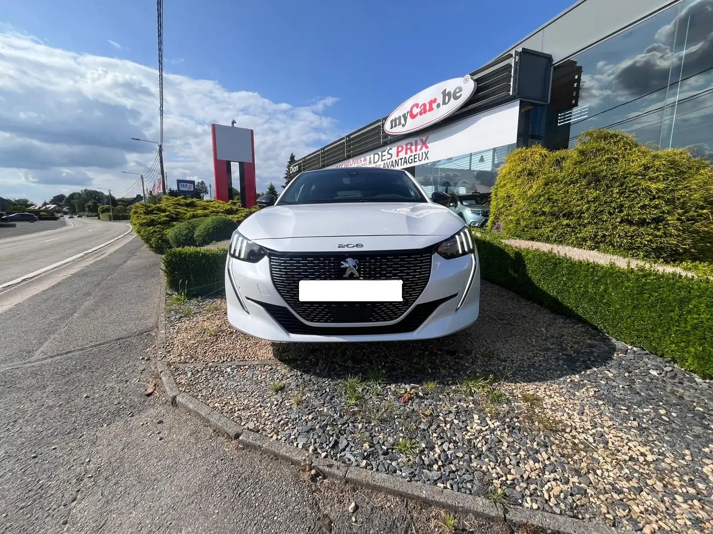 Peugeot 208 1.5 GT Line Wit - 2