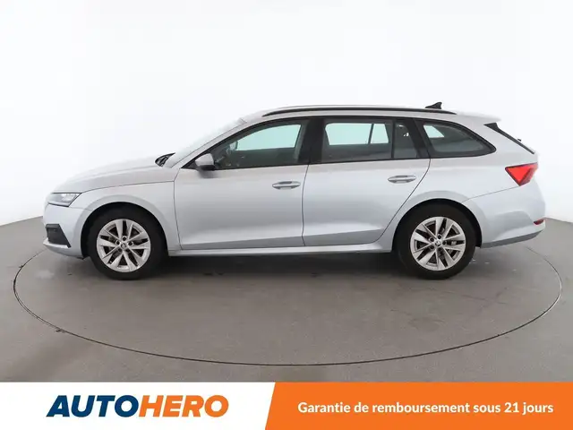 Skoda Octavia view 3