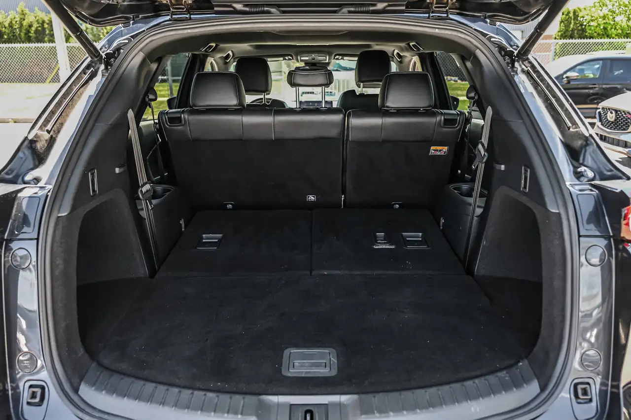 Mazda CX-9 снимка Mazda CX-9