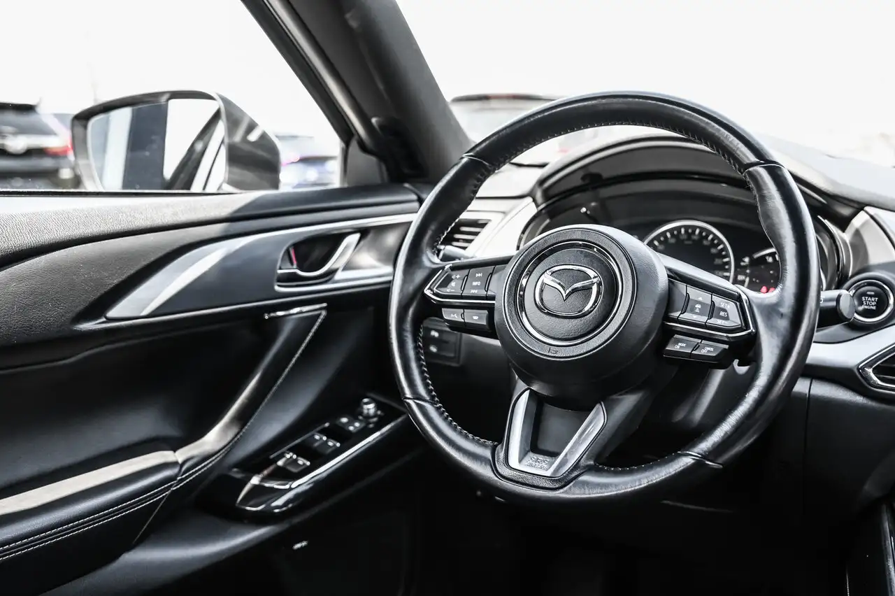 Mazda CX-9 снимка Mazda CX-9
