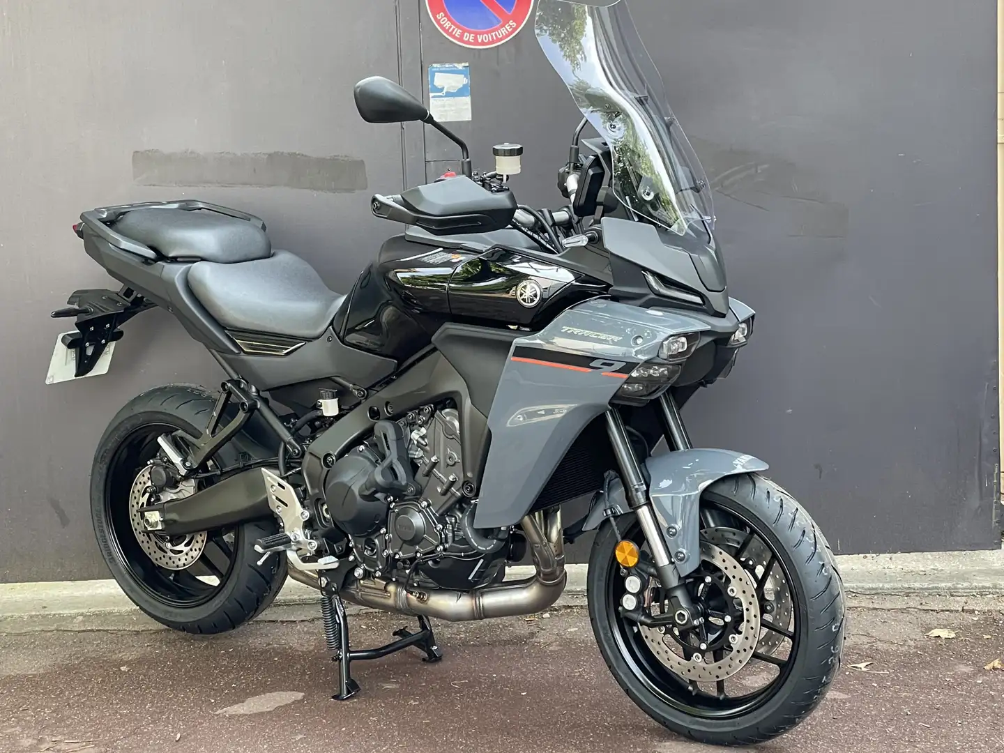 Yamaha Tracer 9 Schwarz - 1