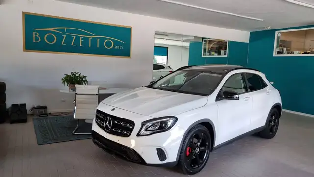 Mercedes-Benz GLA 180 d Black Editition PREZZO ESPOSTO + IVA