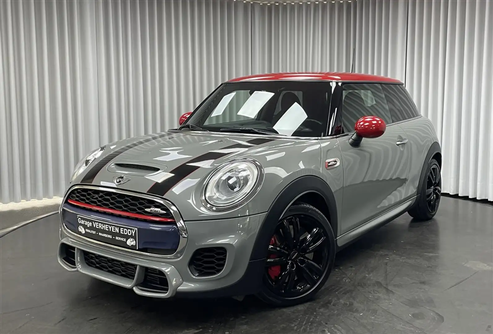 MINI John Cooper Works 2.0i / LED / Navi / Head up / Cam / Cruise co ... Grijs - 1