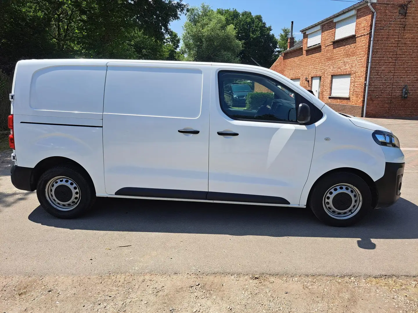 Opel Vivaro L2H1 **180 PK * AUT * AIRCO * NAVI * Wit - 1