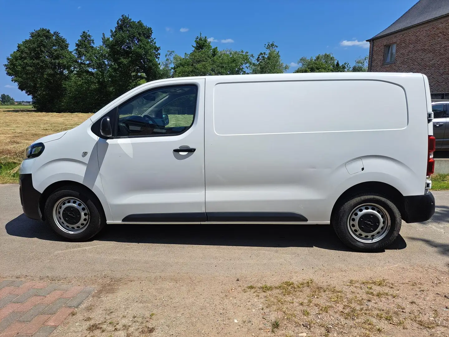 Opel Vivaro L2H1 **180 PK * AUT * AIRCO * NAVI * Blanc - 1