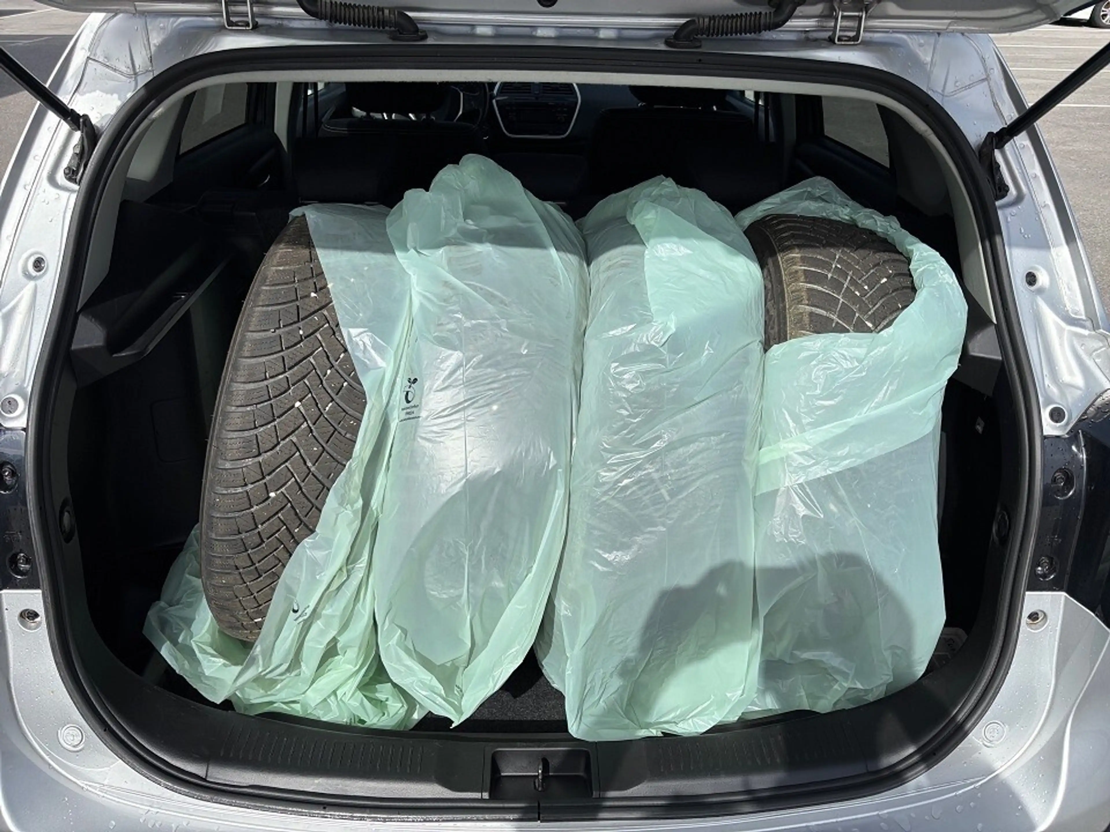 Suzuki SX4 S-Cross 1,6 DDiS Allgrip shine — photo 9
