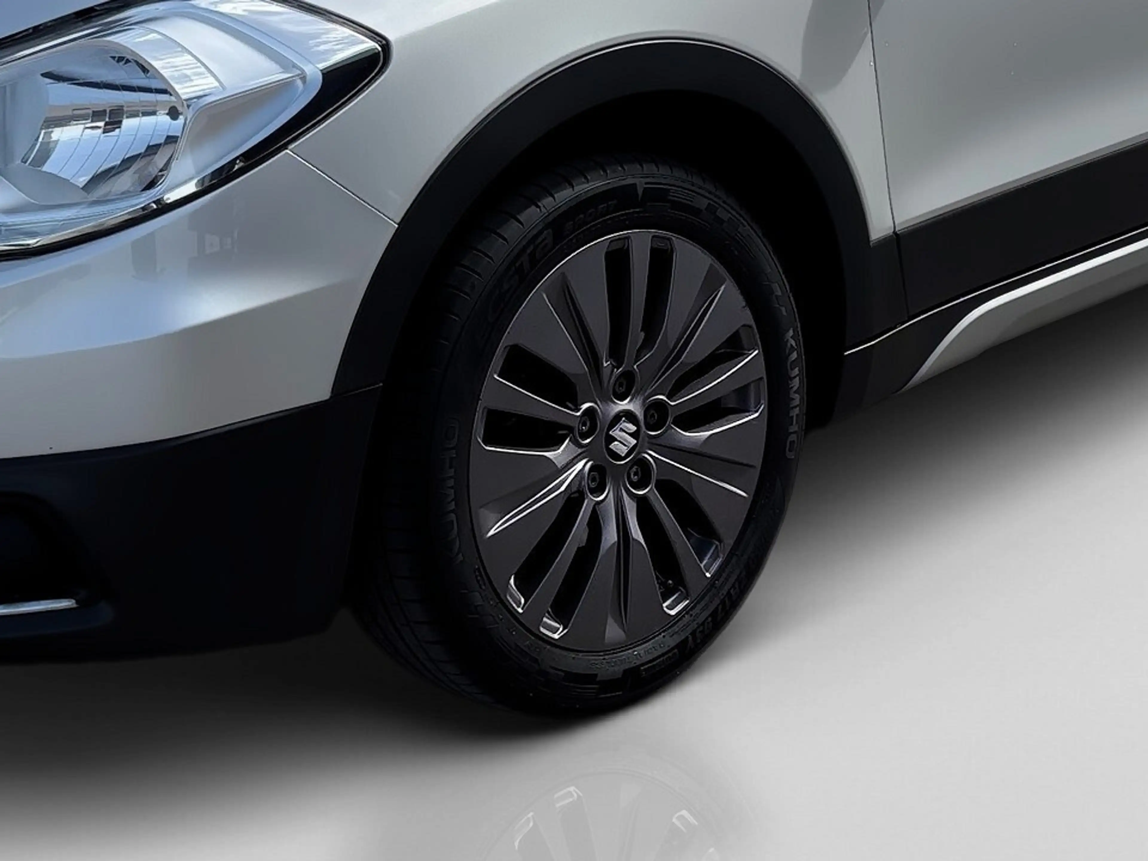 Suzuki SX4 S-Cross 1,6 DDiS Allgrip shine — photo 8