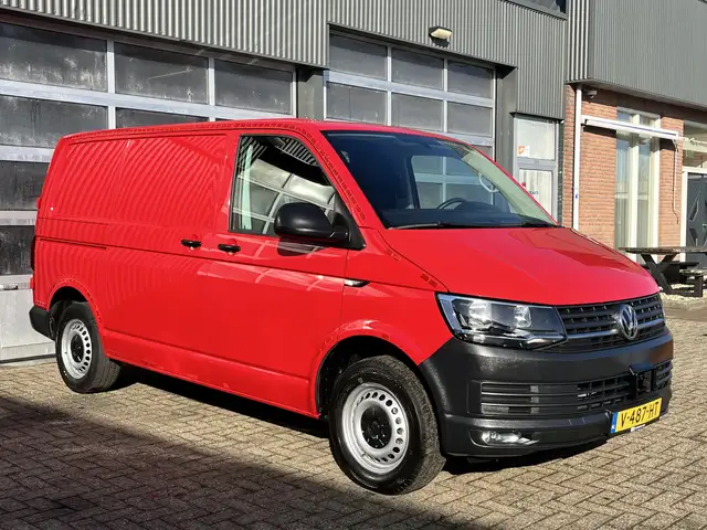Volkswagen T6 Transporter 2.0 TDI L1H1 150PK Automaat Airco Cruise controle