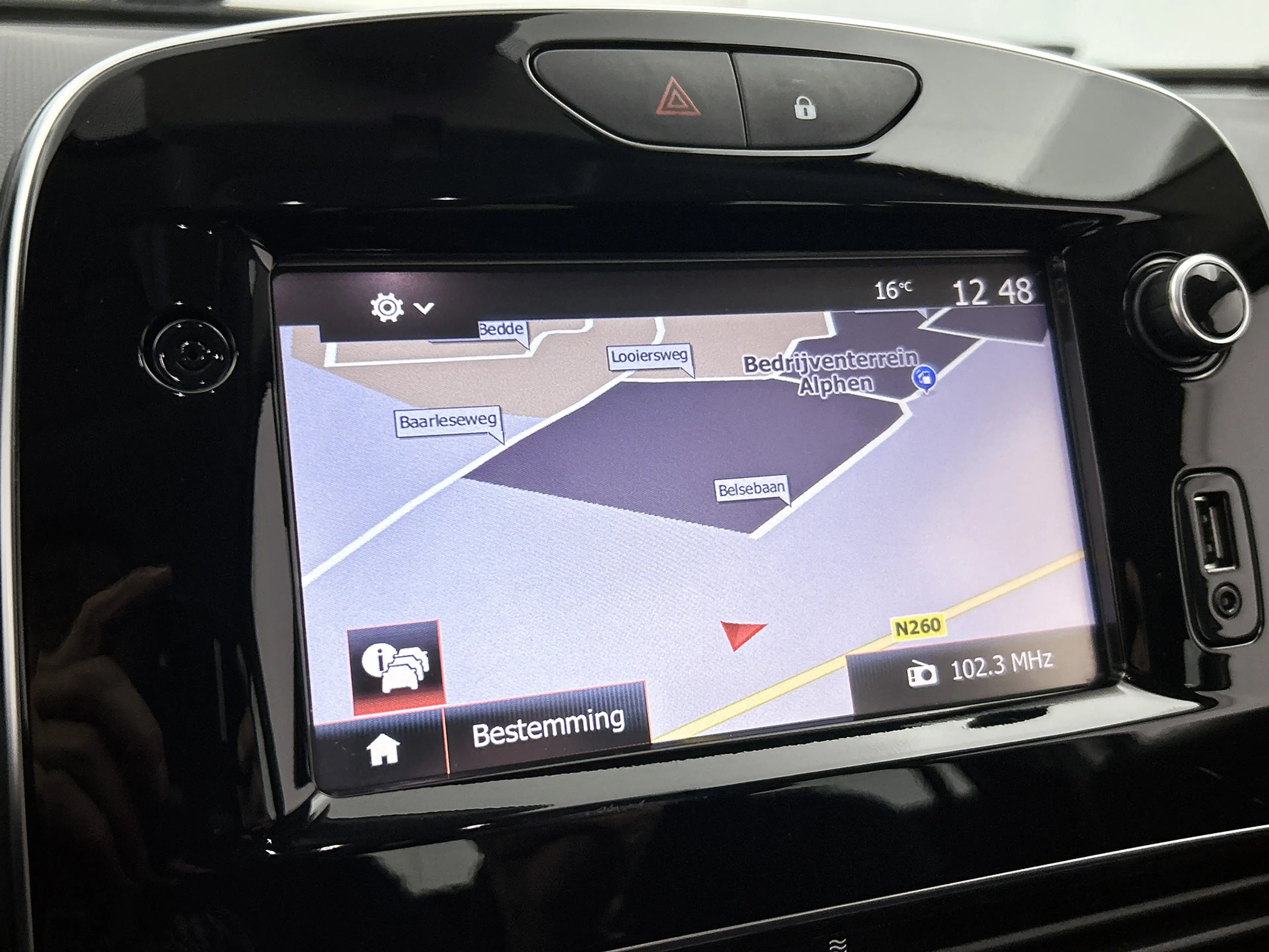 Renault Clio 0.9 TCe Intens Navi, DAB — photo 3