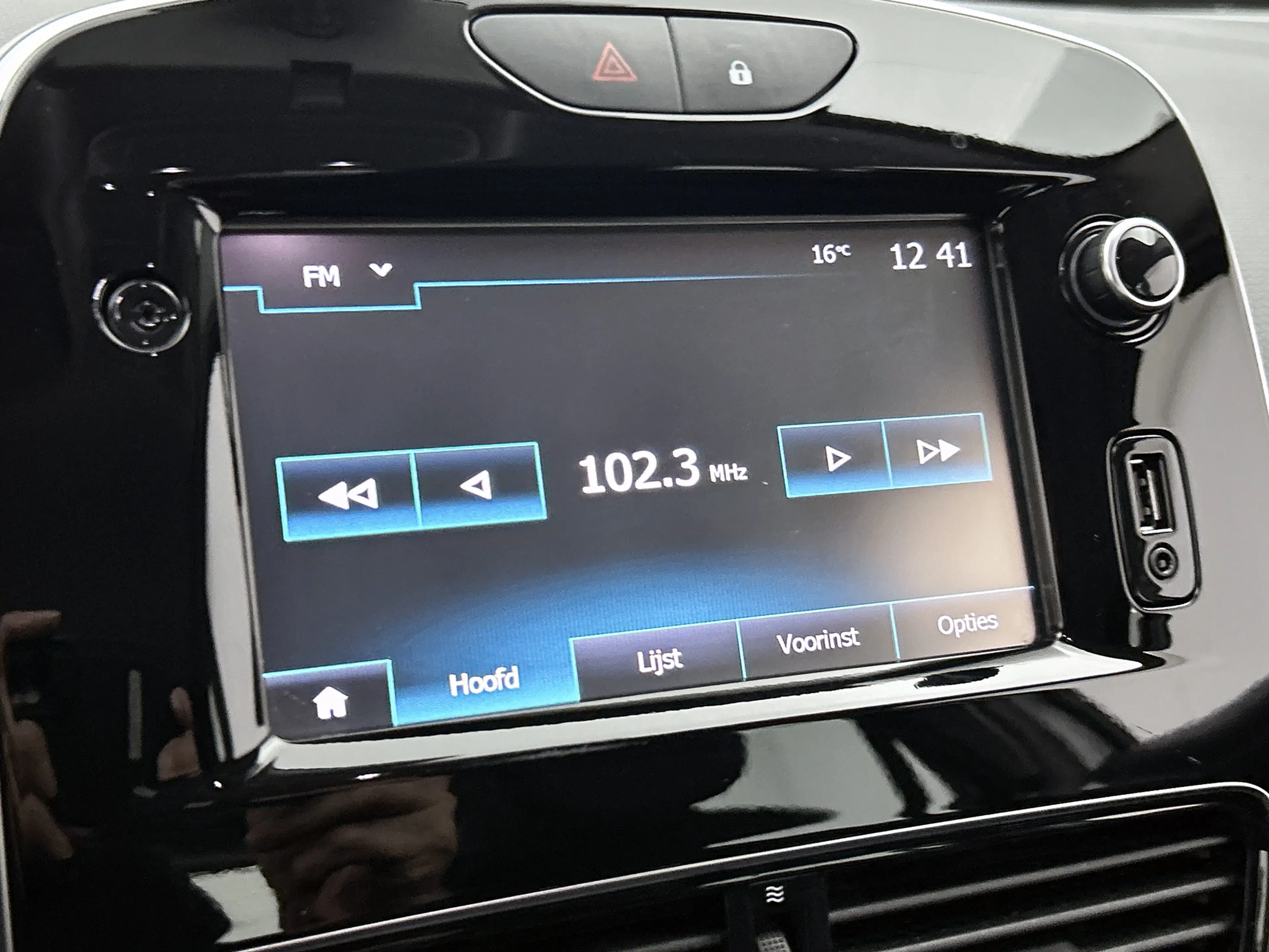 Renault Clio 0.9 TCe Intens Navi, DAB — photo 8