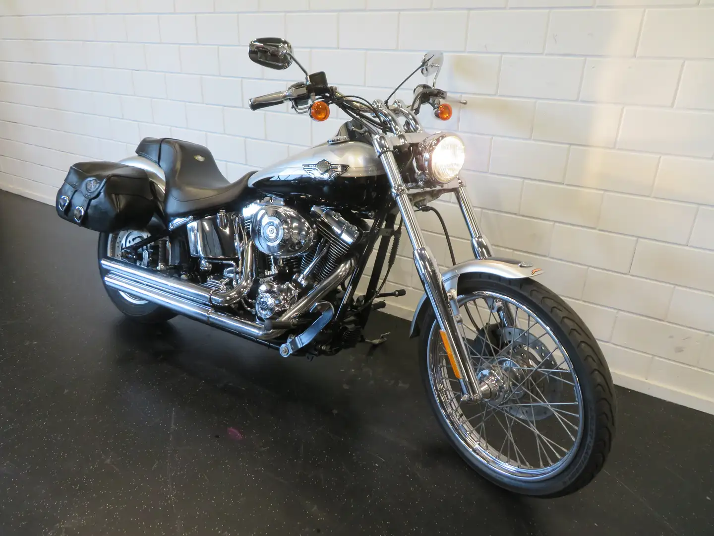 Harley-Davidson Softail FXST CUSTOM 100 JARIGE Plateado - 2