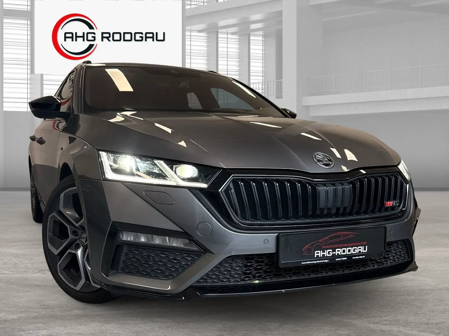 Skoda Octavia Combi RSPlus 4x4/KAMERA/HUD/CANTON/AHK Grau - 1