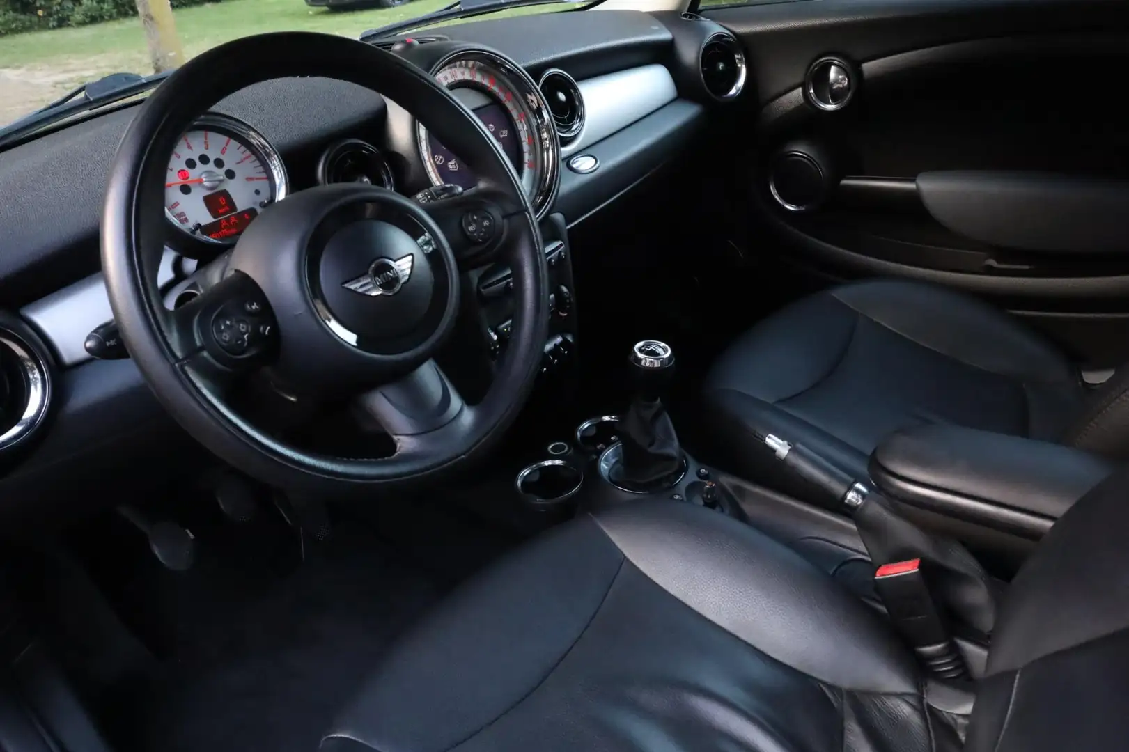MINI One Mini 1.6 Business Line | Luxe Leder | Navigatie | Negro - 2