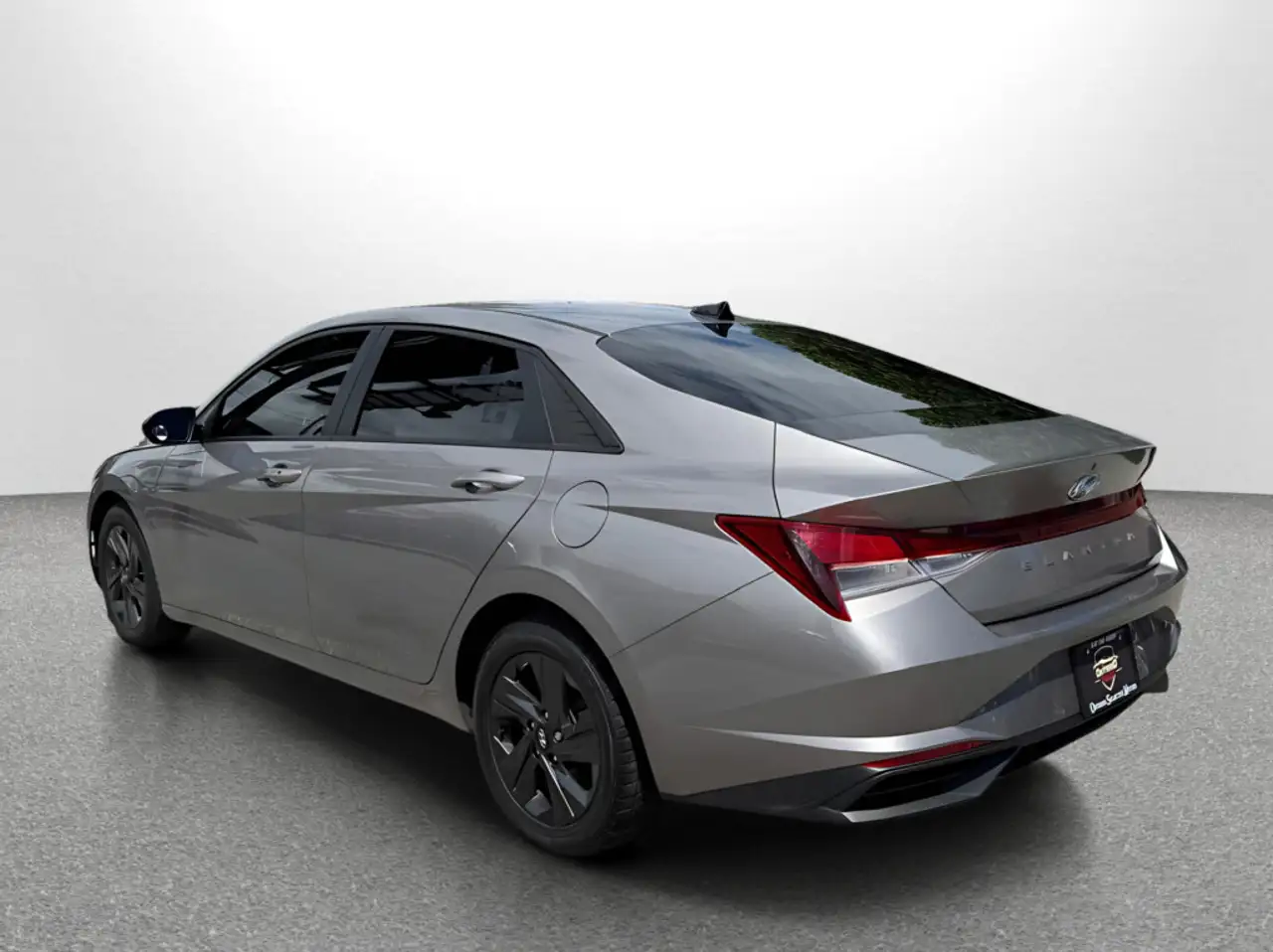 Hyundai ELANTRA photo Hyundai ELANTRA