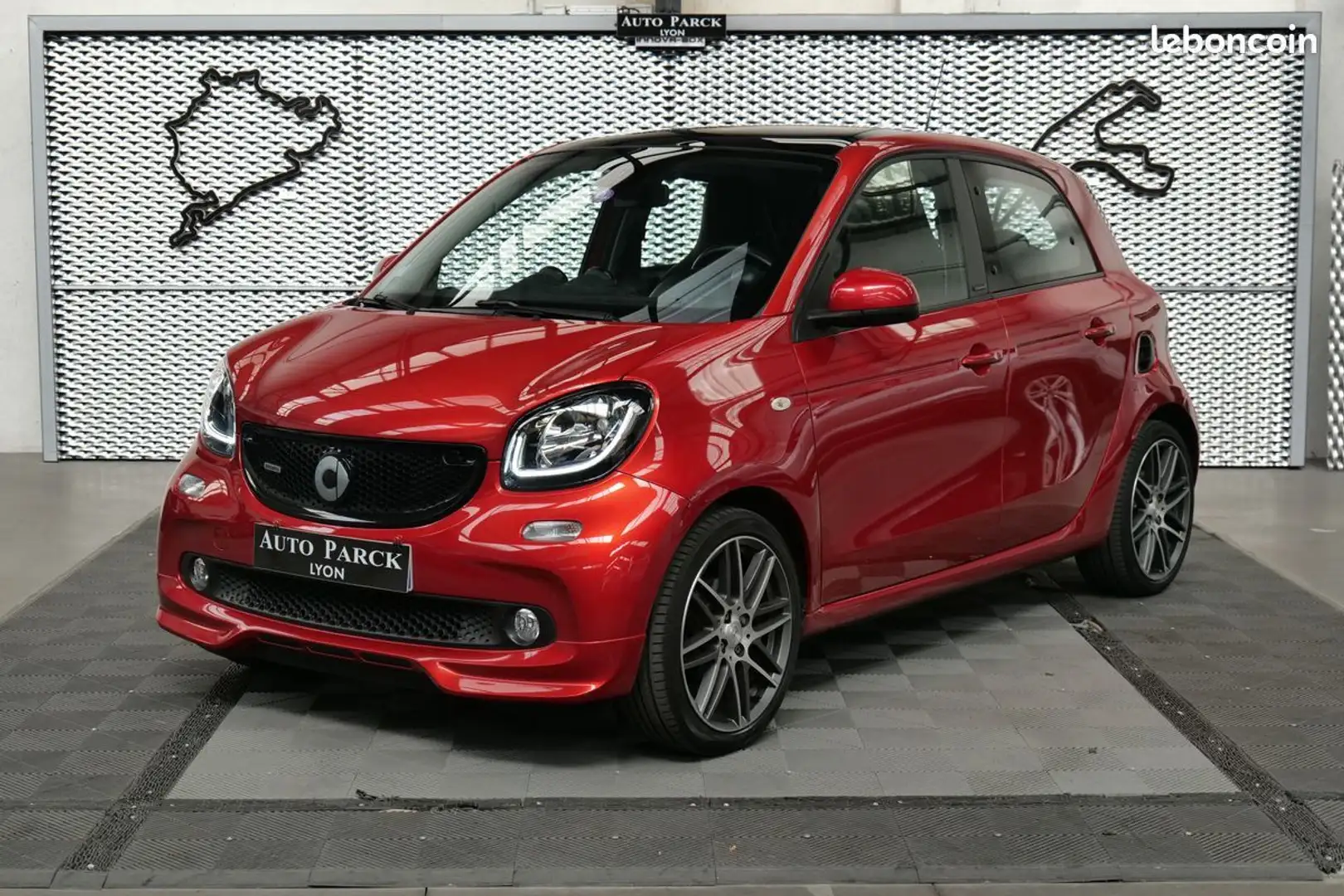 smart forFour Tres 109ch bva brabus xclusive toit panoramique gp Rouge - 1