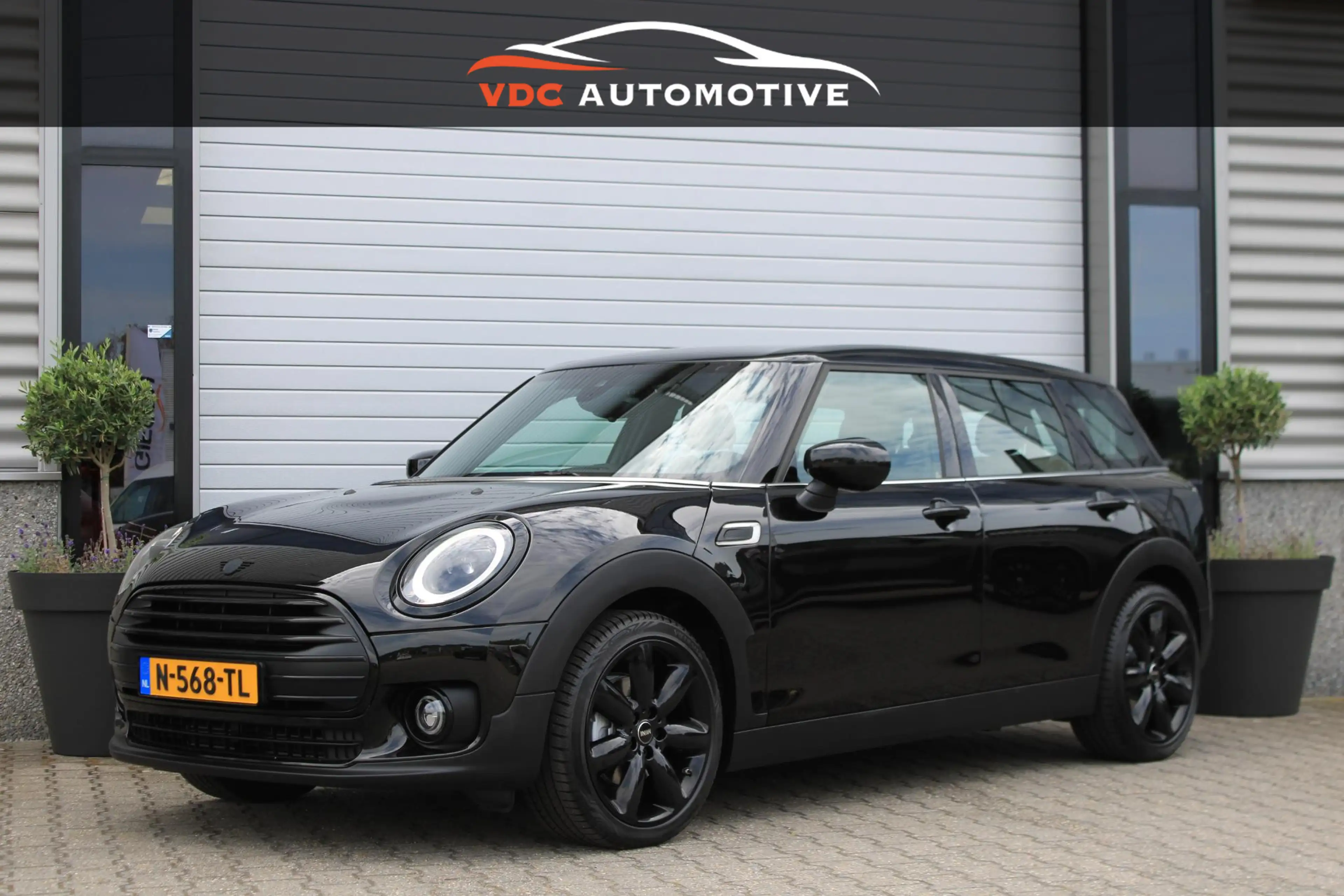MINI Cooper Clubman 1.5 Camera | ACC | Comfort Access | Leder | DAB |